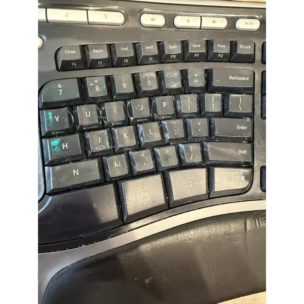 Microsoft Natural Ergonomic Keyboard 4000 V1.0 USB Wired Connection Tested
